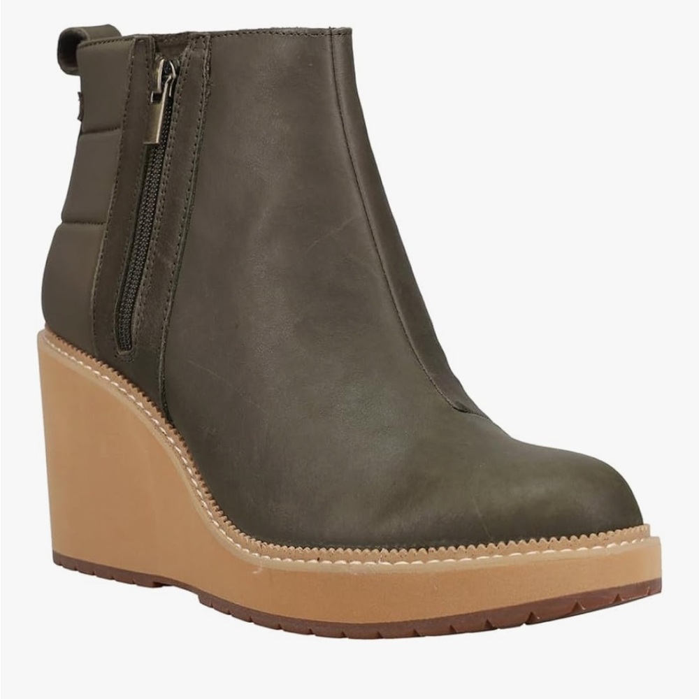 NWT Toms Raven Wedge Bootie in Green, Size 7.5